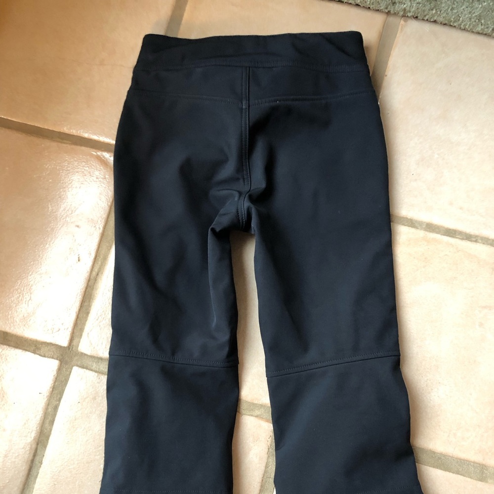 Teen soft shell ski pants. Great condition.